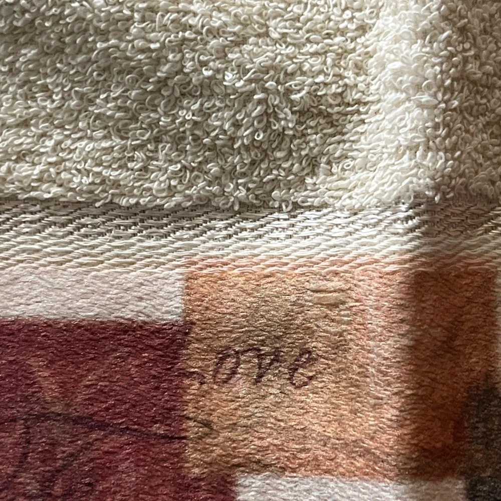 . Saturday Knight Limited Tip towel